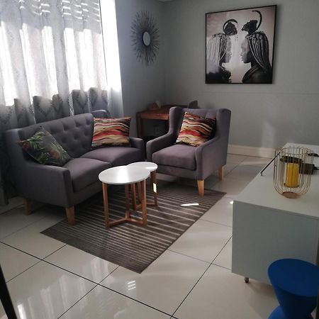 Apartment Unit 130 In 77 On Independence Complex With City View Windhoek Exterior foto